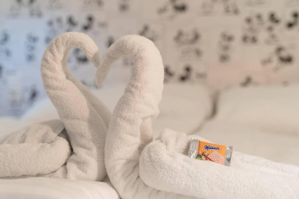 Josef's I Donald Duck Apartment *